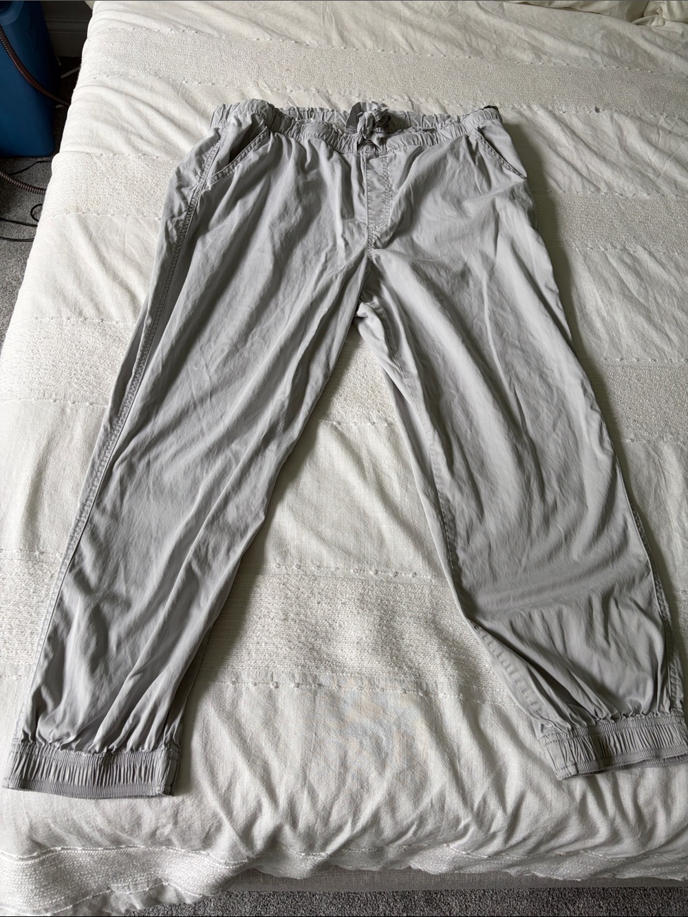 Knox Rose Light Gray Drawstring Jogger Pants